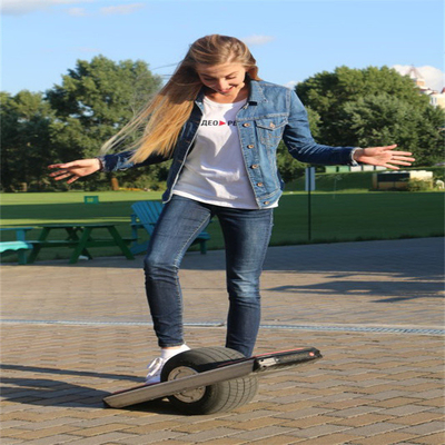 Tabla hawaiana eléctrica el 18-25km de Onewheel un monopatín manual de la rueda con el guardia Rail